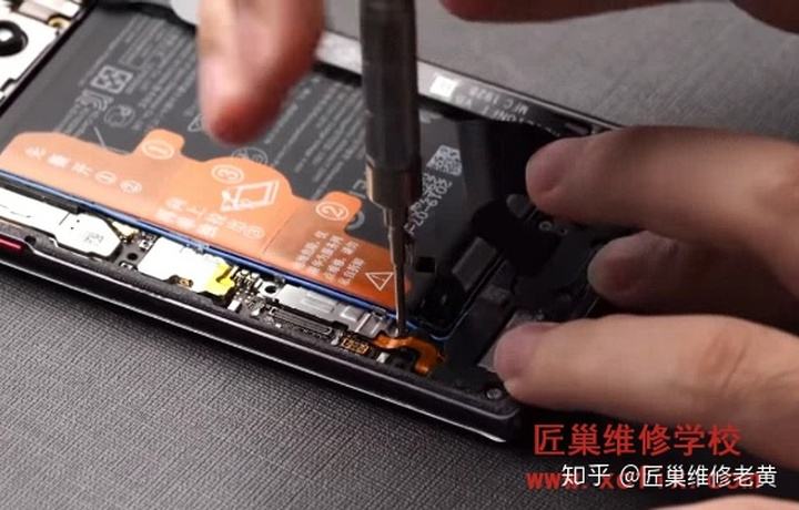 华为手机怎么拆机华为手机怎么拆开图解-第2张图片-亚星国际官网