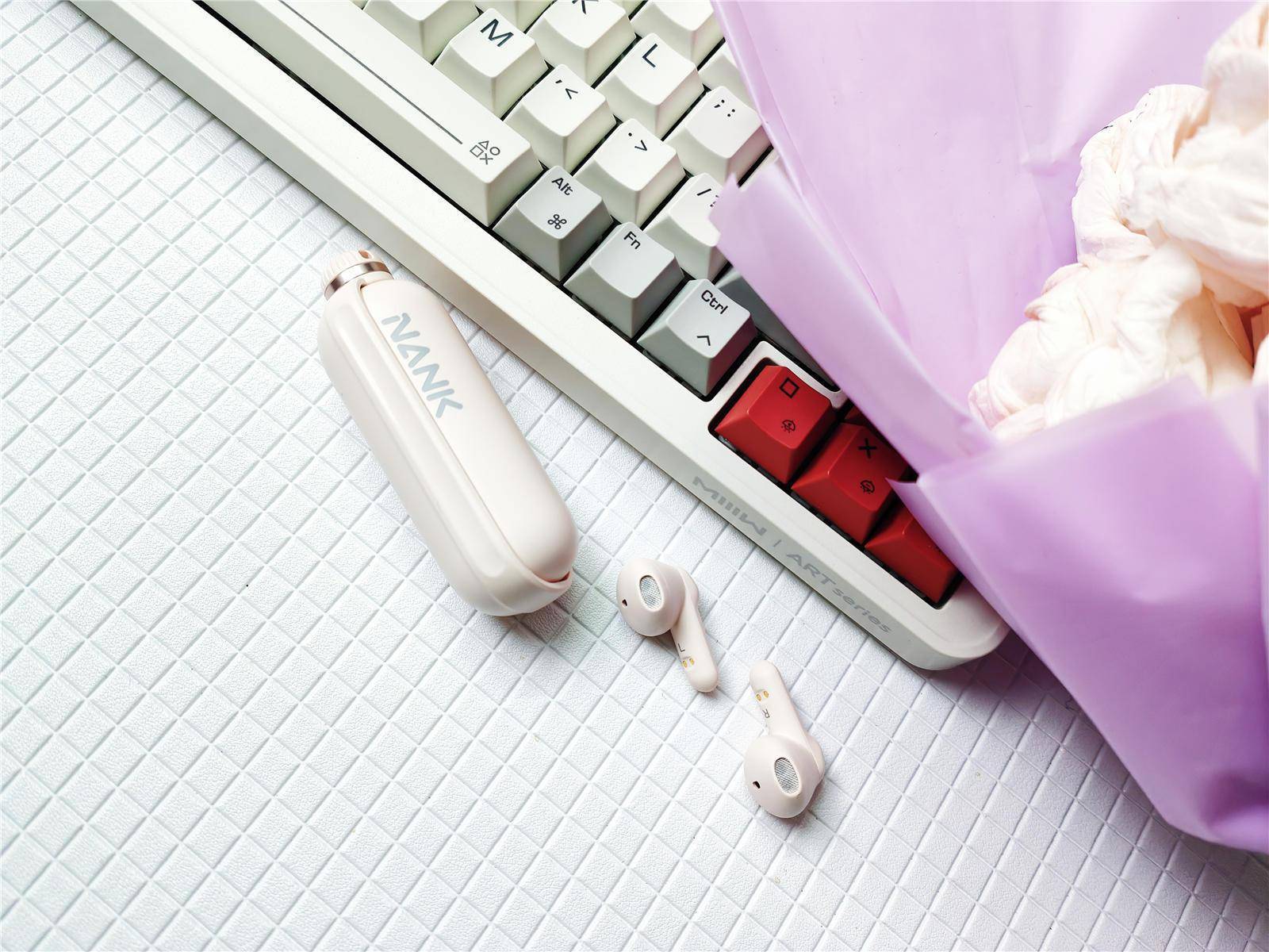 音质好的华为手机推荐
:蓝牙耳机哪个品牌经济实惠？价格便宜音质好的蓝牙耳机推荐