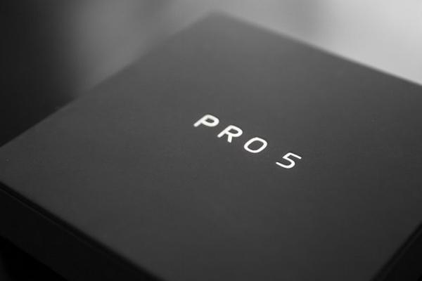 华为四轴光学防抖手机
:没有光学防抖你好意思叫旗舰？？魅族PRO 5根本不值3000