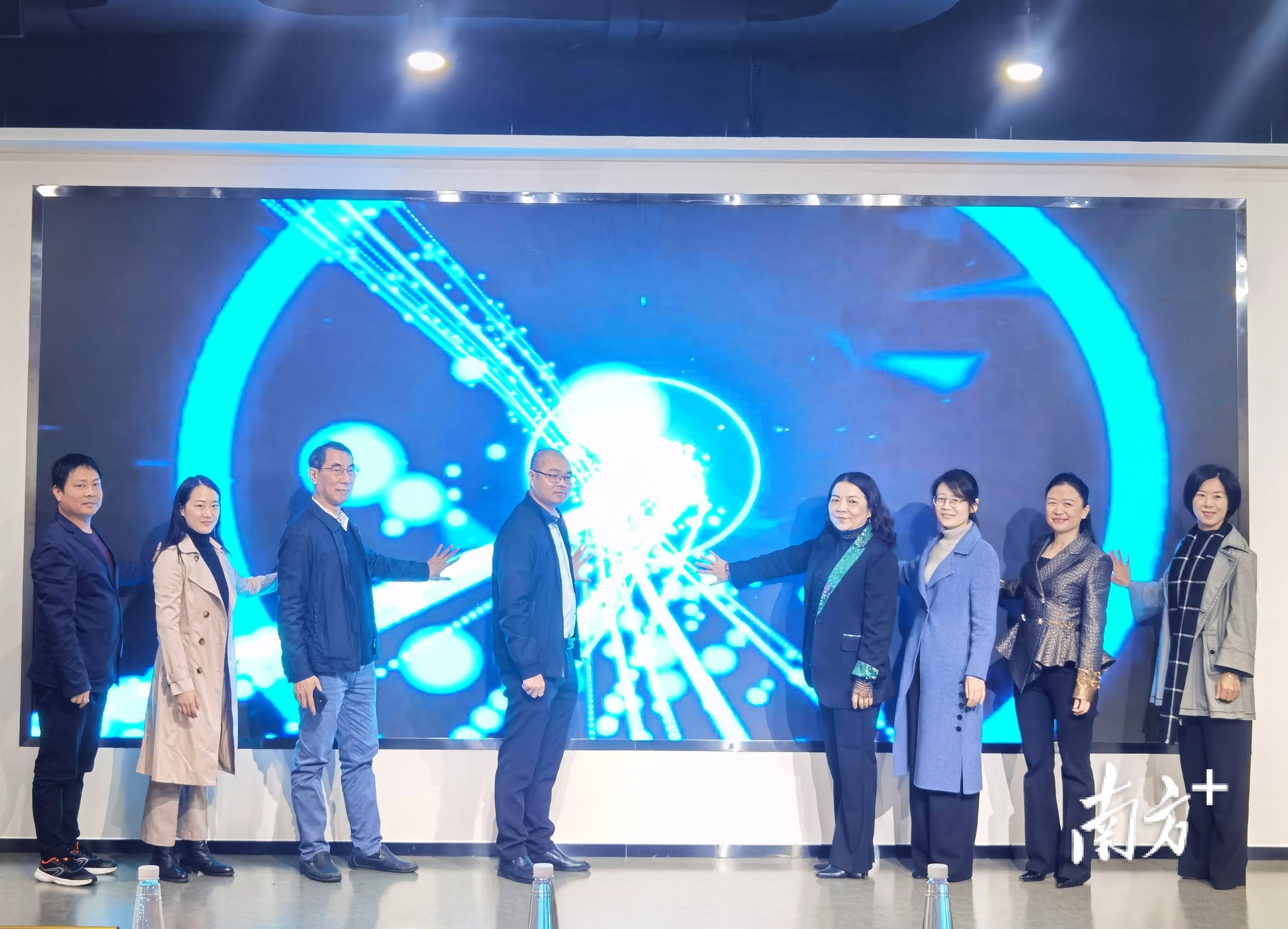 幼儿园舞蹈少儿版小苹果:展风采，塑品牌！2023年三水区少儿春晚邀您与淼娃共迎玉兔