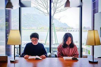 苹果版手机直播助手
:观点丨电子书未来何去何从-第3张图片-亚星国际官网