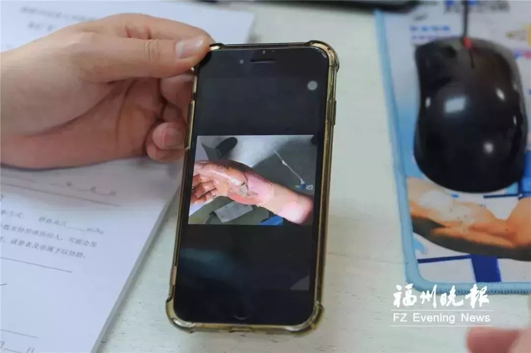 造谣玩手机充电爆炸新闻手机边充边玩对手机会爆炸吗-第1张图片-亚星国际官网