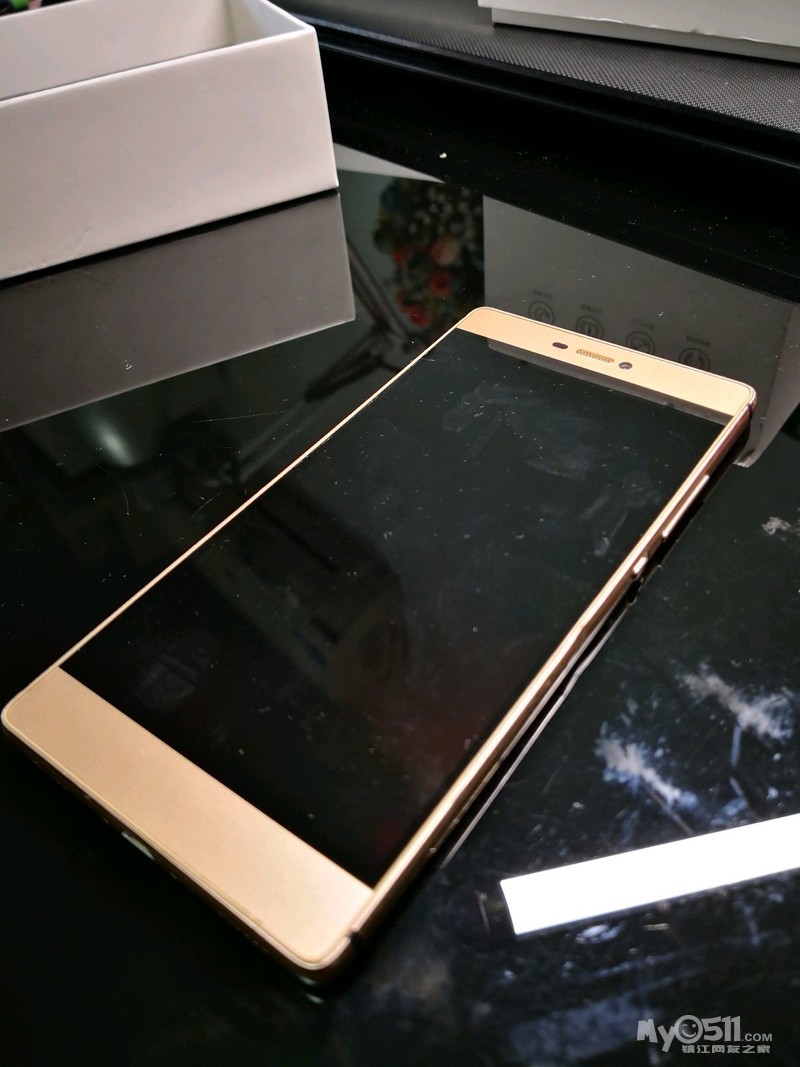 华为p8手机标准版(华为p8标准版价格多少钱)